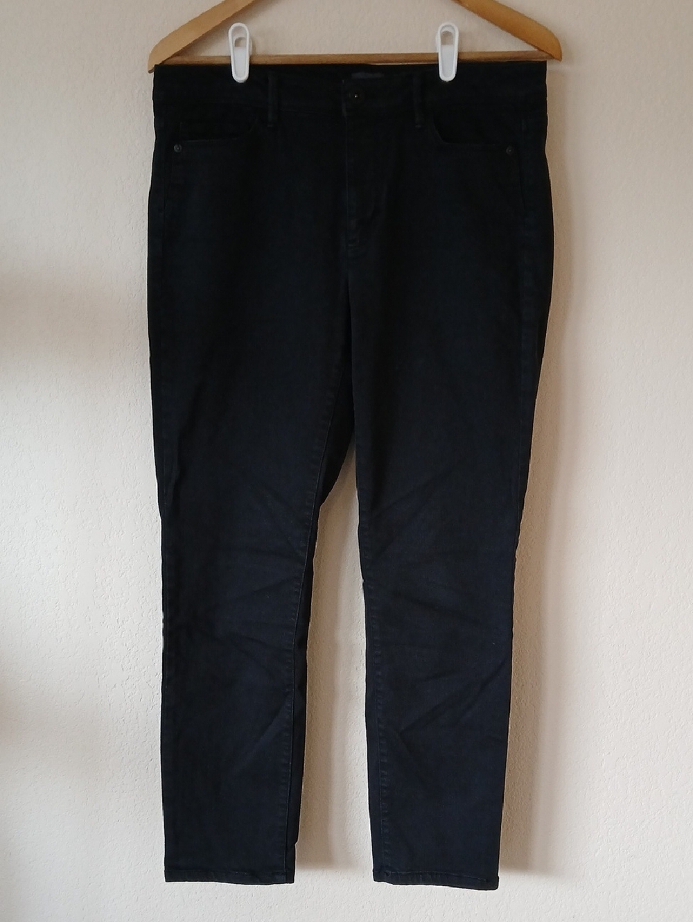 J. Jill Authentic Fit Slim Ankle Black Jeans